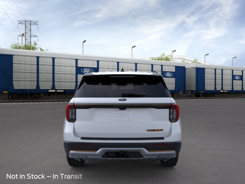 Ford Explorer Vehicle Image 05