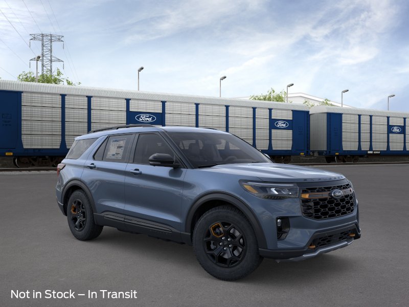 Ford Explorer Vehicle Image 07