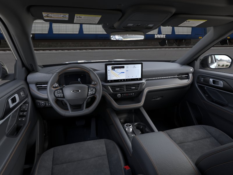 Ford Explorer Vehicle Image 09