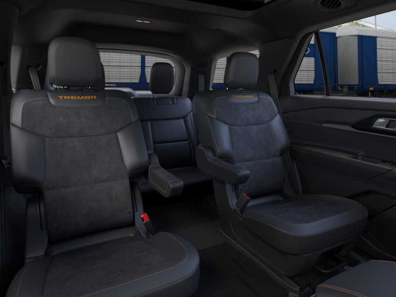 Ford Explorer Vehicle Image 11