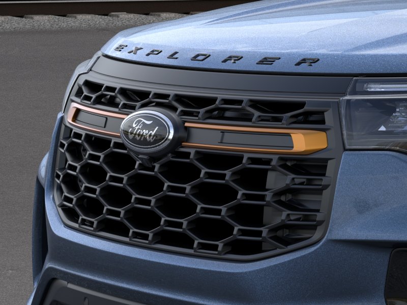 Ford Explorer Vehicle Image 17