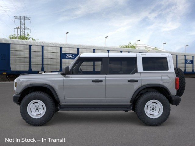 Ford Bronco Vehicle Image 03