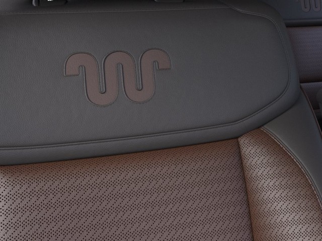 Ford Expedition Max Vehicle Image 16