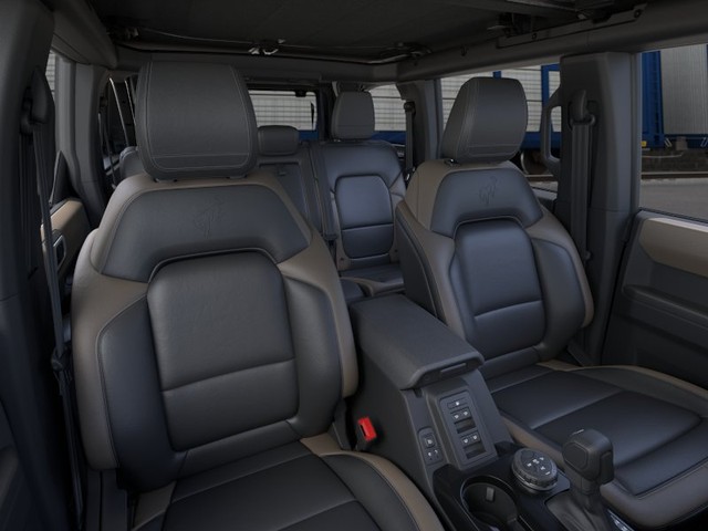 Ford Bronco Vehicle Image 10