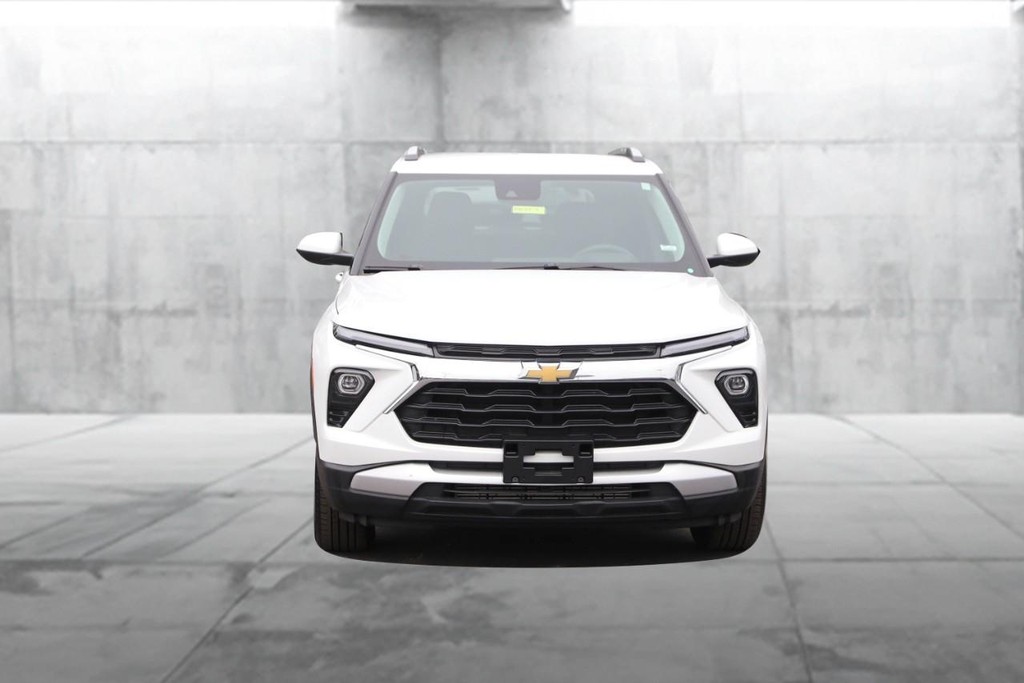 Chevrolet TrailBlazer Vehicle Full-screen Gallery Image 04