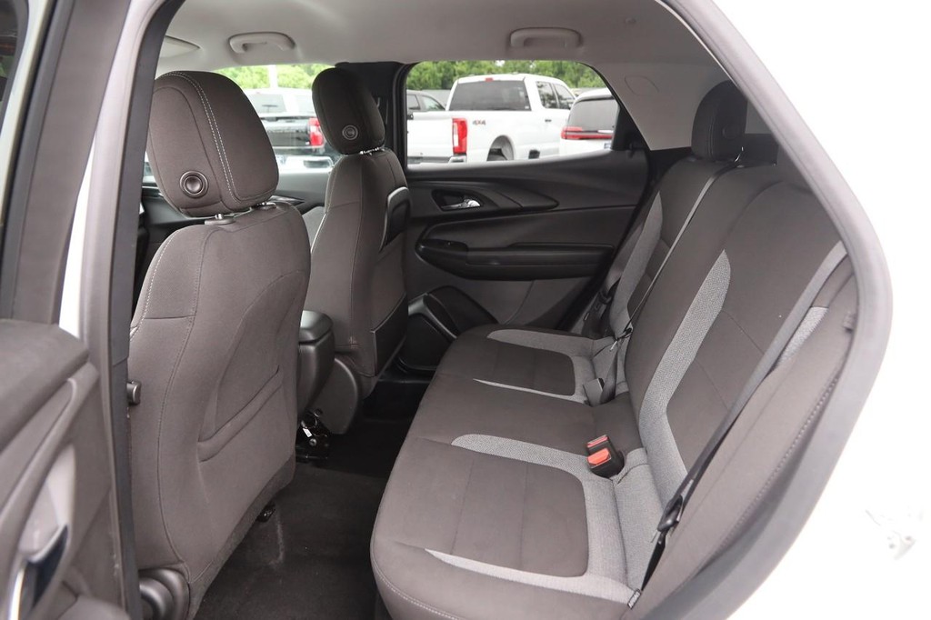 Chevrolet TrailBlazer Vehicle Full-screen Gallery Image 09