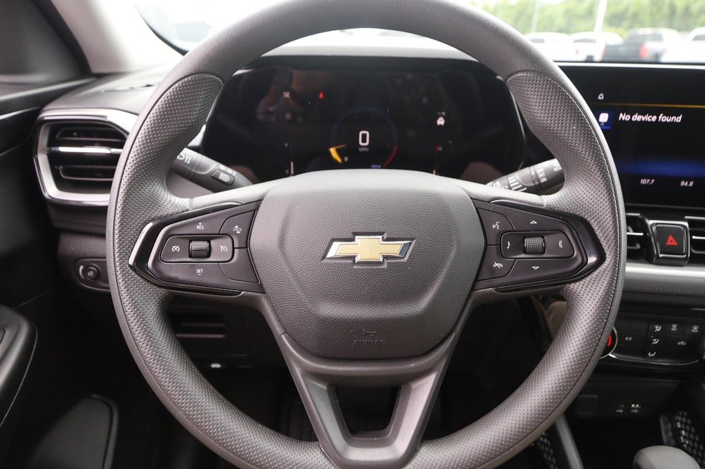 Chevrolet TrailBlazer Vehicle Full-screen Gallery Image 10