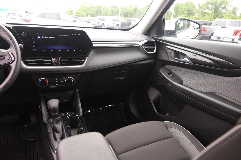 Chevrolet TrailBlazer Vehicle Full-screen Gallery Image 22