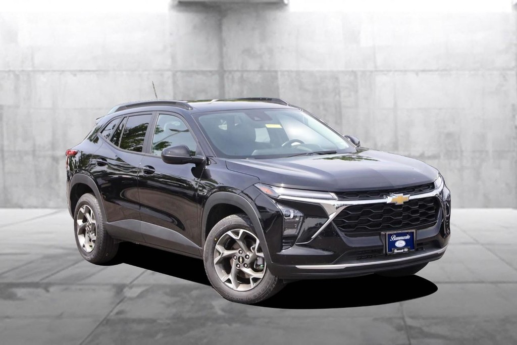 Chevrolet Trax Vehicle Full-screen Gallery Image 02