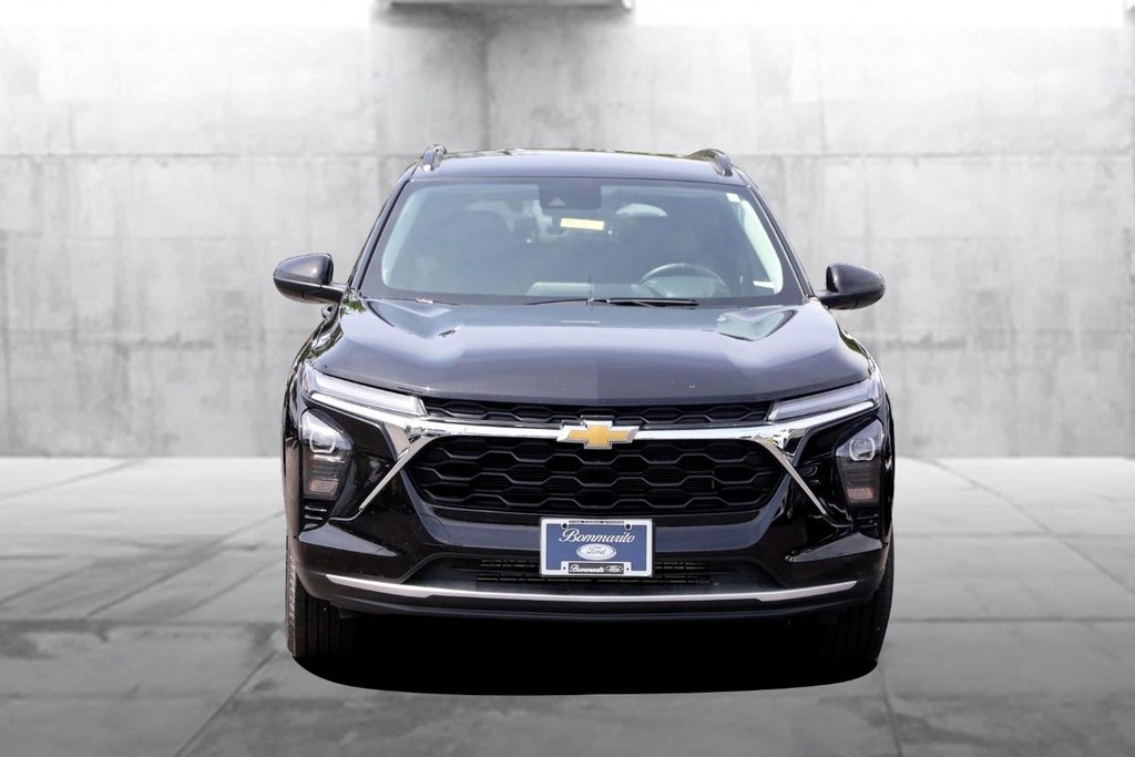 Chevrolet Trax Vehicle Full-screen Gallery Image 04