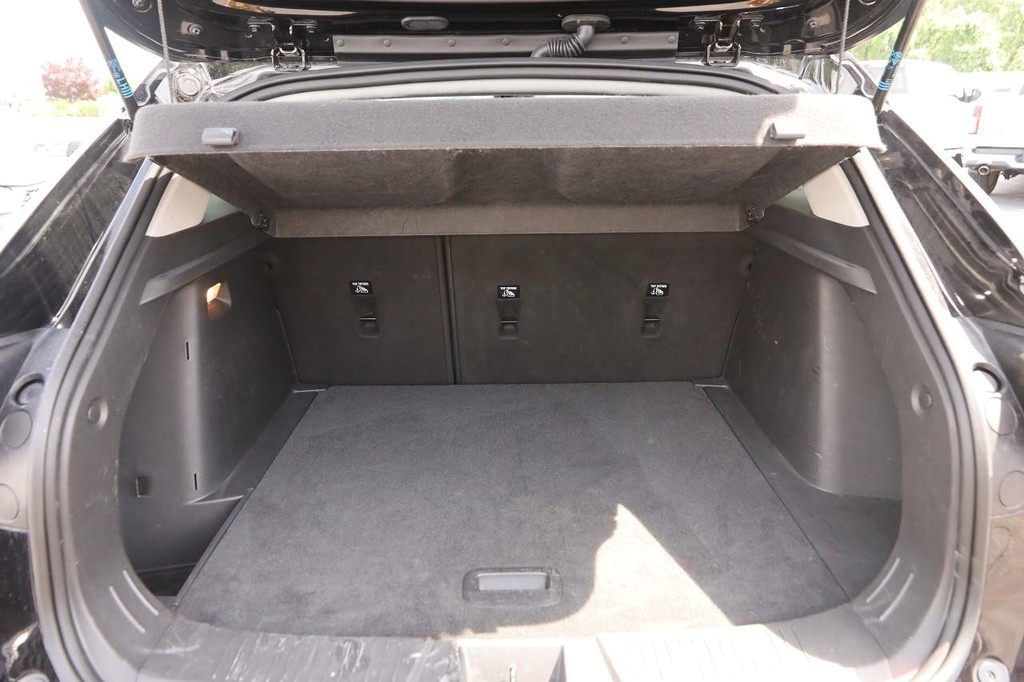 Chevrolet Trax Vehicle Full-screen Gallery Image 07