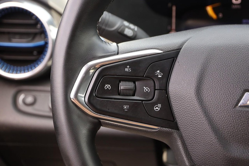 Chevrolet Trax Vehicle Full-screen Gallery Image 11