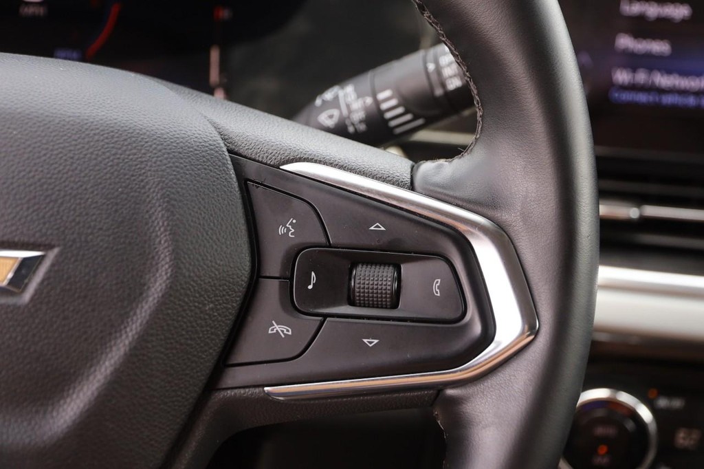 Chevrolet Trax Vehicle Full-screen Gallery Image 12