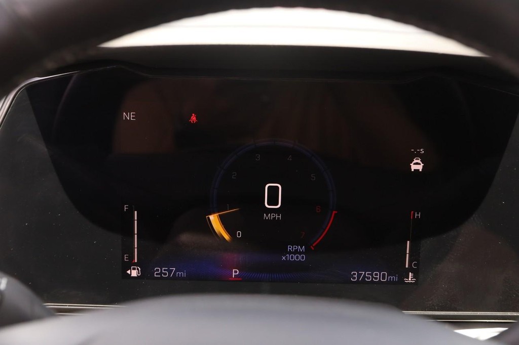 Chevrolet Trax Vehicle Full-screen Gallery Image 13