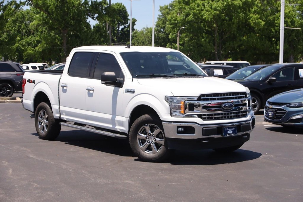 Ford F-150 Vehicle Full-screen Gallery Image 2