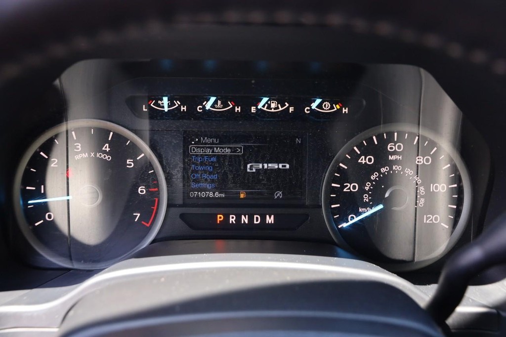 Ford F-150 Vehicle Full-screen Gallery Image 13