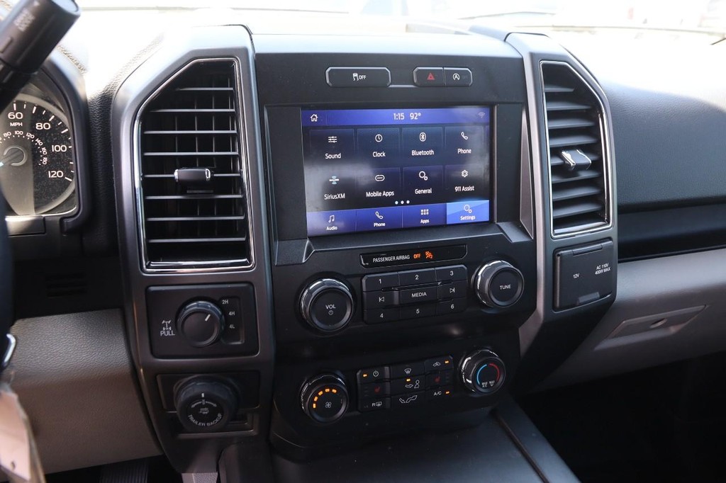 Ford F-150 Vehicle Full-screen Gallery Image 14