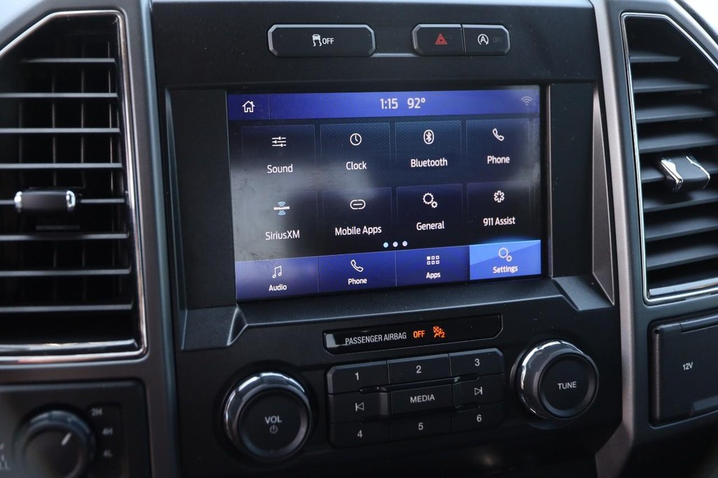 Ford F-150 Vehicle Full-screen Gallery Image 15