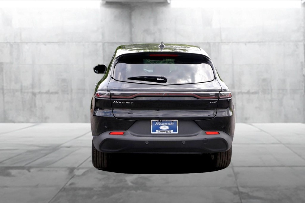 Dodge Hornet Vehicle Full-screen Gallery Image 06