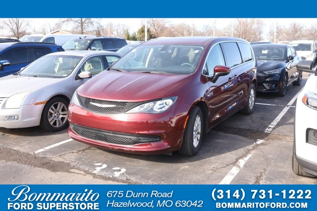 Hazelwood MO 2022 Chrysler Voyager more details - chrysler voyager