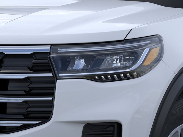 Ford Explorer Vehicle Image 18