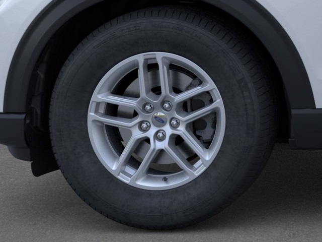 Ford Explorer Vehicle Image 19