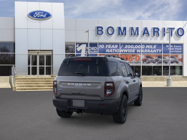 Ford Bronco Sport Vehicle Full-screen Gallery Image 8