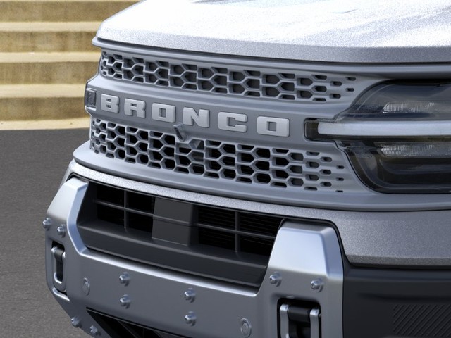 Ford Bronco Sport Vehicle Full-screen Gallery Image 17
