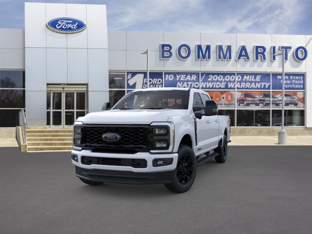 Ford Super Duty F-350 SRW Vehicle Image 02