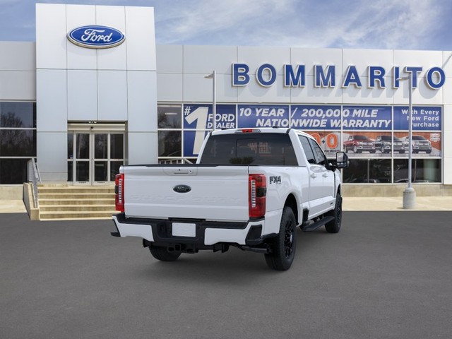 Ford Super Duty F-350 SRW Vehicle Image 08