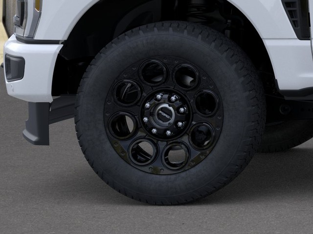 Ford Super Duty F-350 SRW Vehicle Image 19