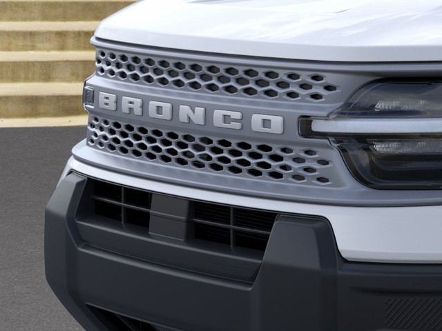 Ford Bronco Sport Vehicle Full-screen Gallery Image 17