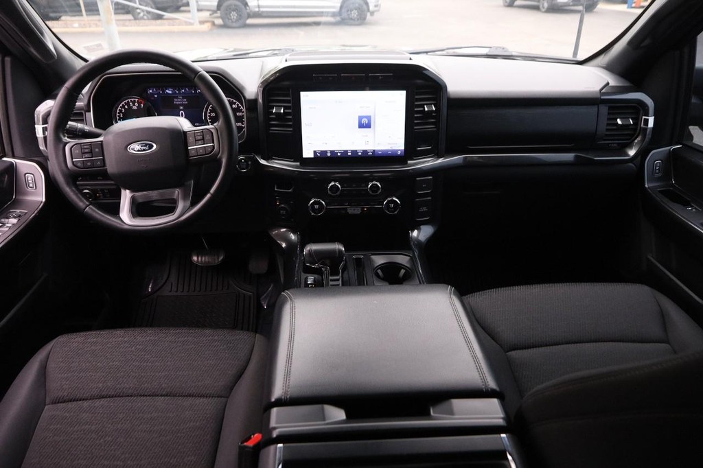 Ford F-150 Vehicle Full-screen Gallery Image 22