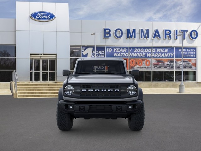 Ford Bronco Vehicle Full-screen Gallery Image 6