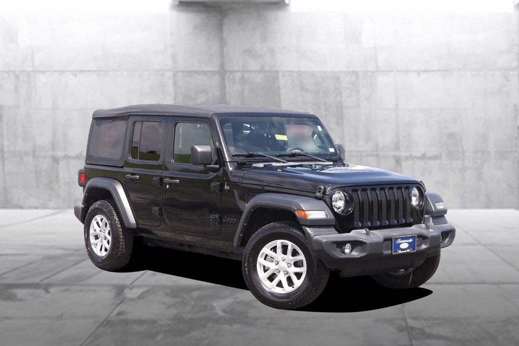 Jeep Wrangler Vehicle Full-screen Gallery Image 2