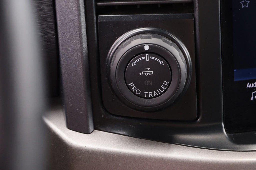 Ford F-150 Vehicle Image 16