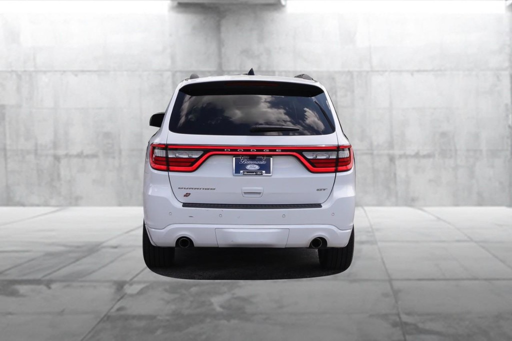 Dodge Durango Vehicle Full-screen Gallery Image 06