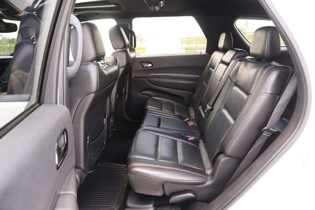 Dodge Durango Vehicle Full-screen Gallery Image 11