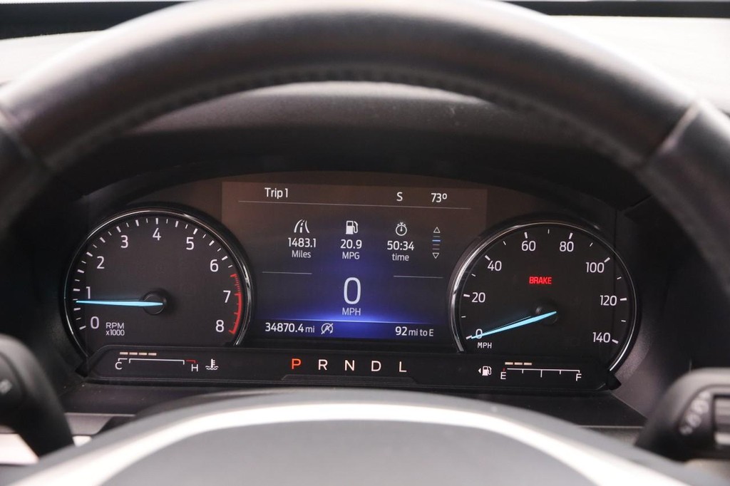 Ford Explorer Vehicle Full-screen Gallery Image 15