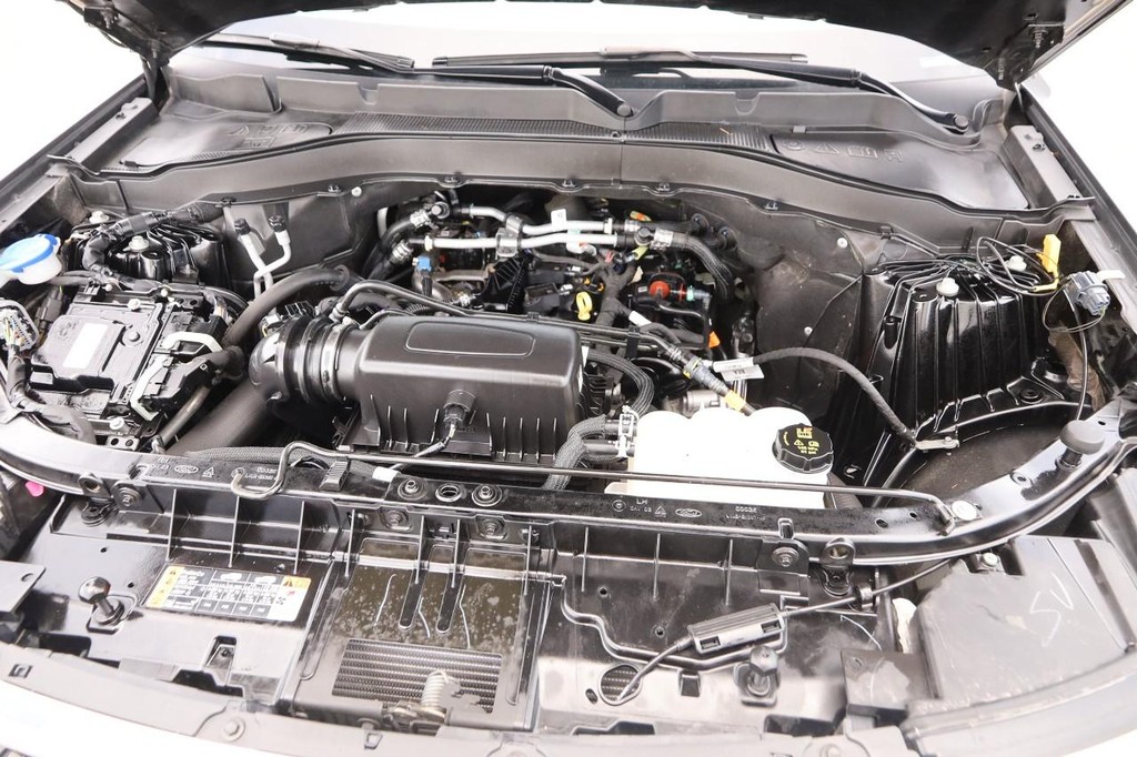 Ford Explorer Vehicle Full-screen Gallery Image 28