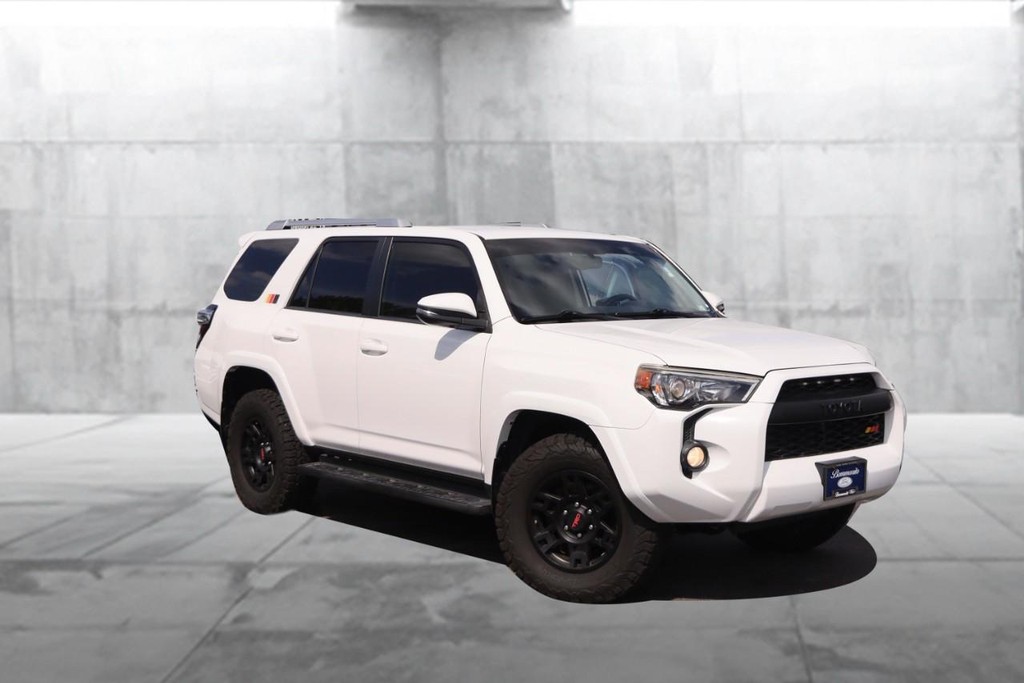 Toyota 4Runner Vehicle Image 02