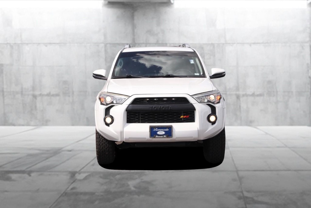 Toyota 4Runner Vehicle Image 04