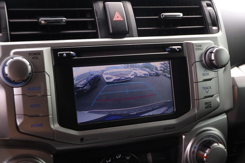 Toyota 4Runner Vehicle Image 17