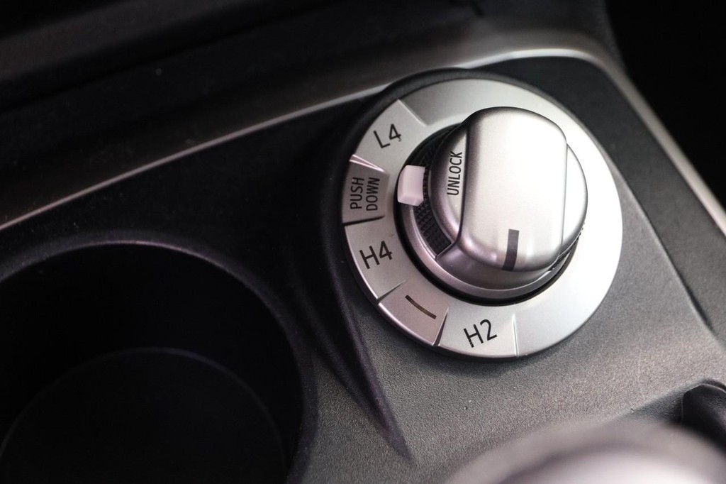 Toyota 4Runner Vehicle Image 19