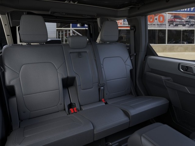 Ford Bronco Vehicle Full-screen Gallery Image 11