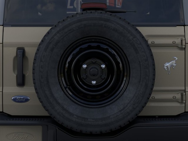 Ford Bronco Vehicle Full-screen Gallery Image 24