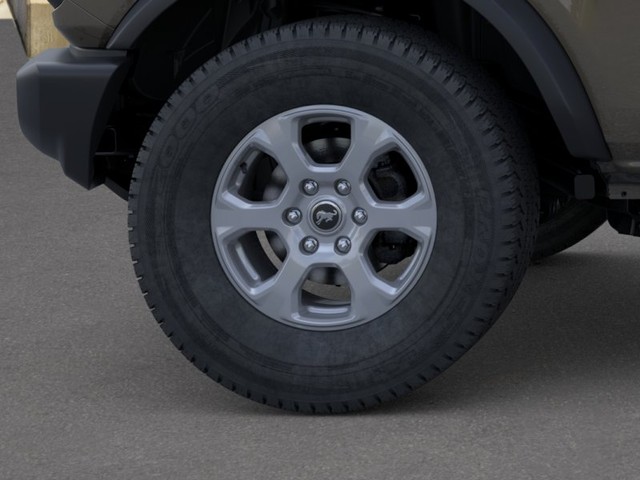 Ford Bronco Vehicle Full-screen Gallery Image 21