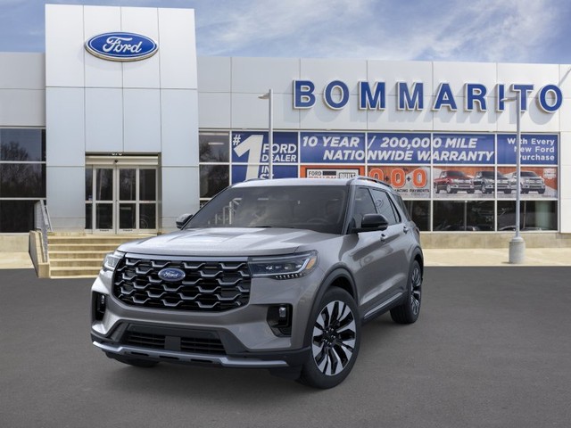 Ford Explorer Vehicle Full-screen Gallery Image 2