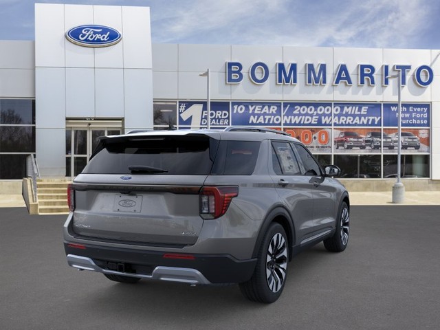 Ford Explorer Vehicle Full-screen Gallery Image 8