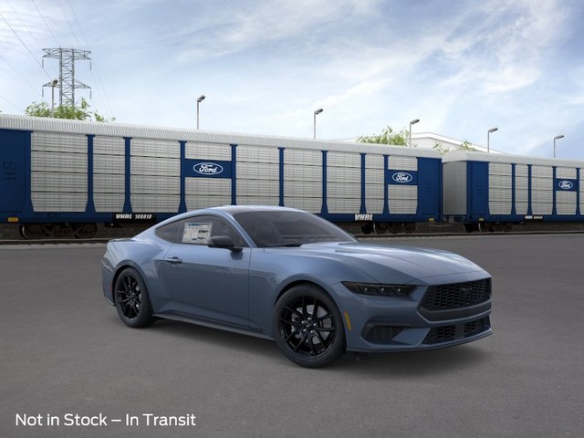 Ford Mustang Vehicle Full-screen Gallery Image 7